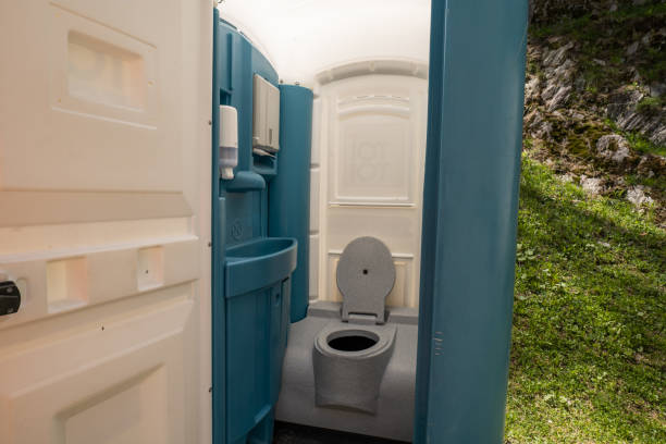 Portable Toilet Options We Offer in Lumberton, TX